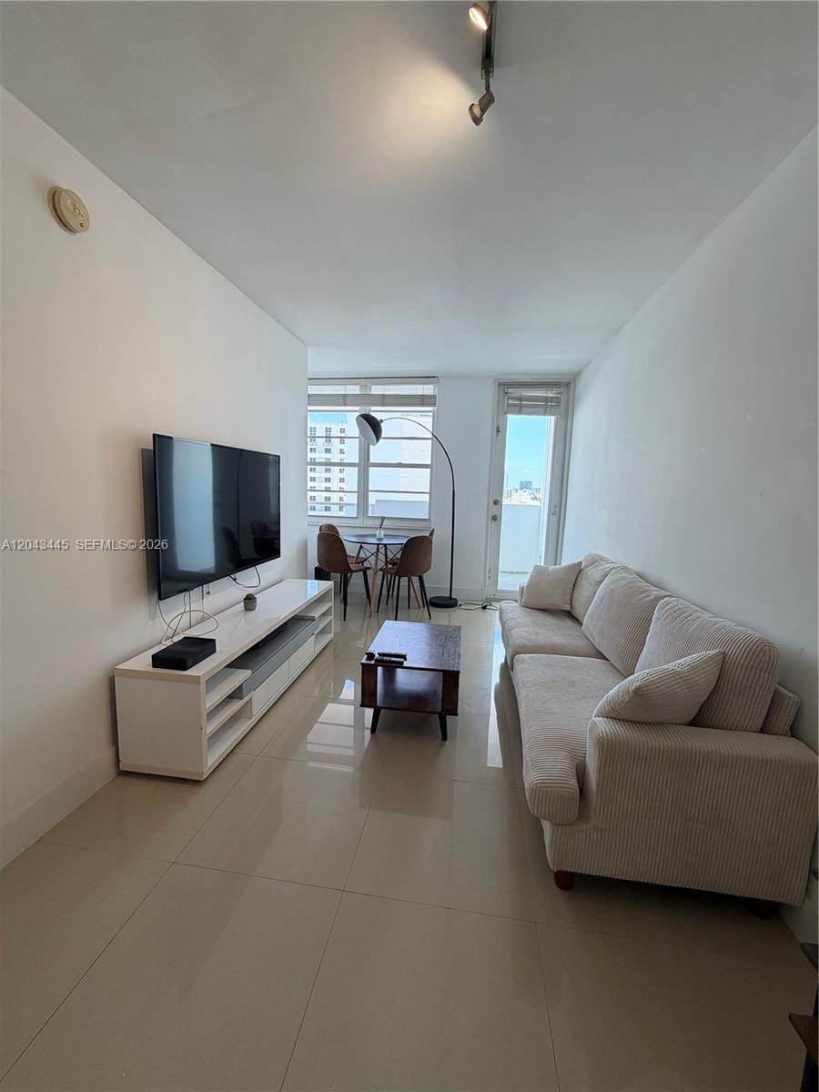 100 Lincoln Road, Unit 1507 Miami Beach, FL 33139 - Photo 9 of 11