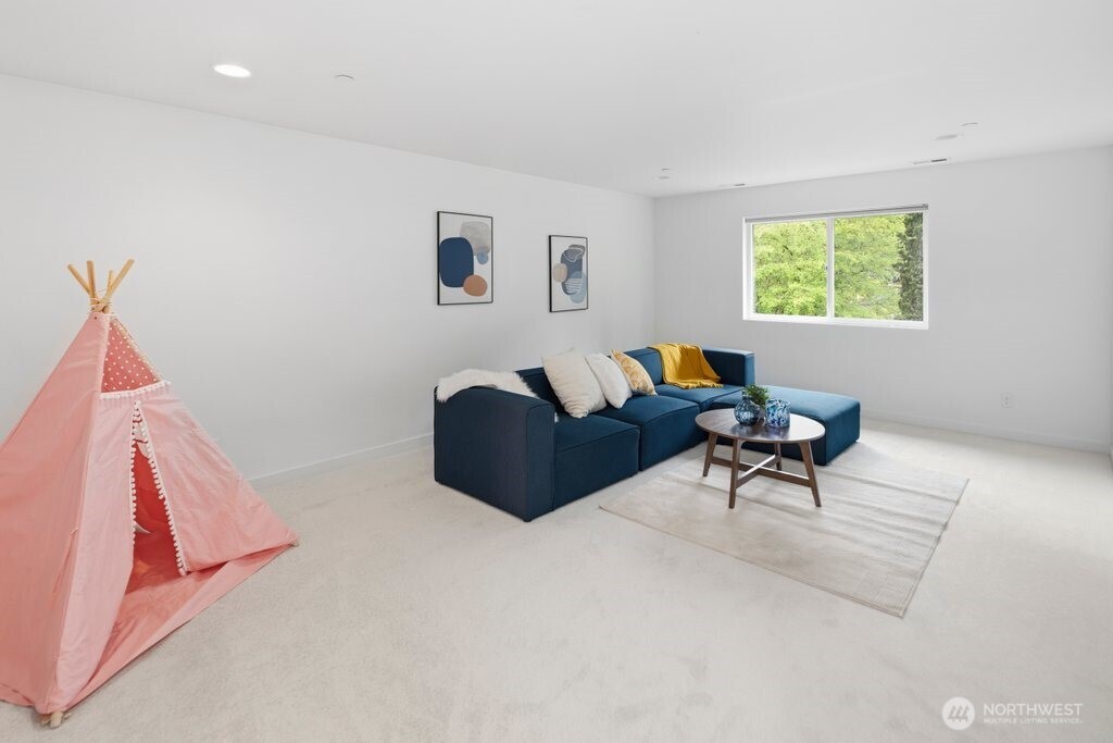 16431 Sylvester Road Southwest Burien, WA 98166 - Photo 16 of 32