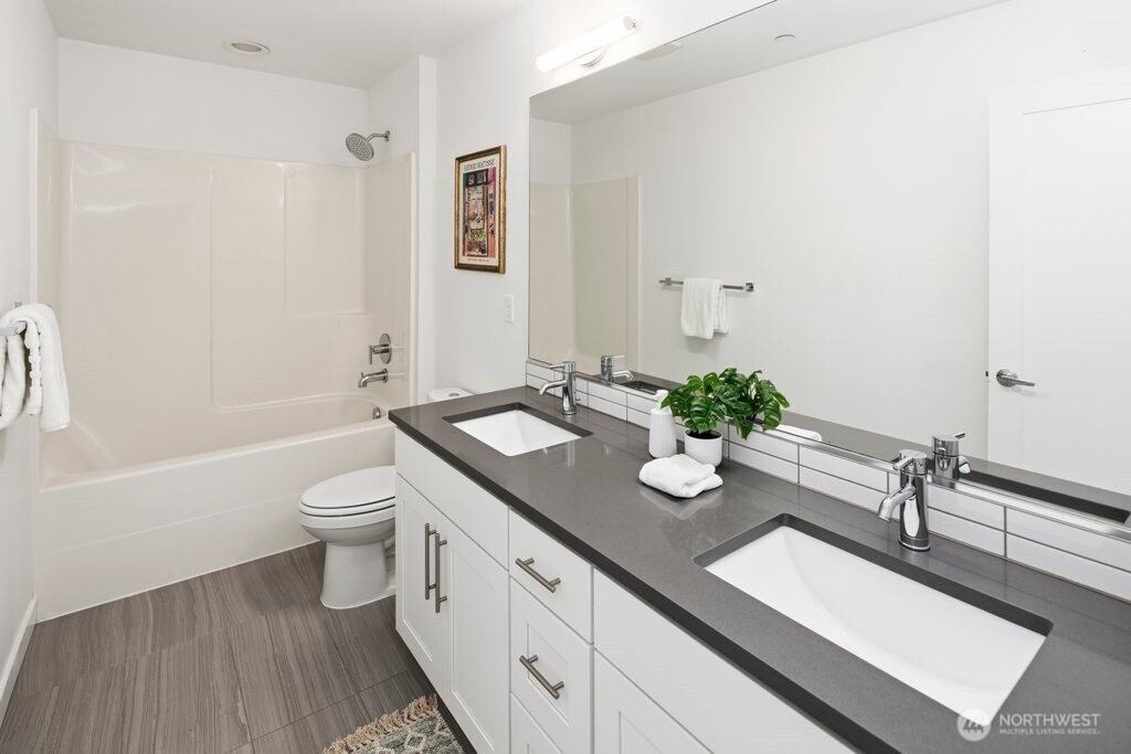 16431 Sylvester Road Southwest Burien, WA 98166 - Photo 28 of 32