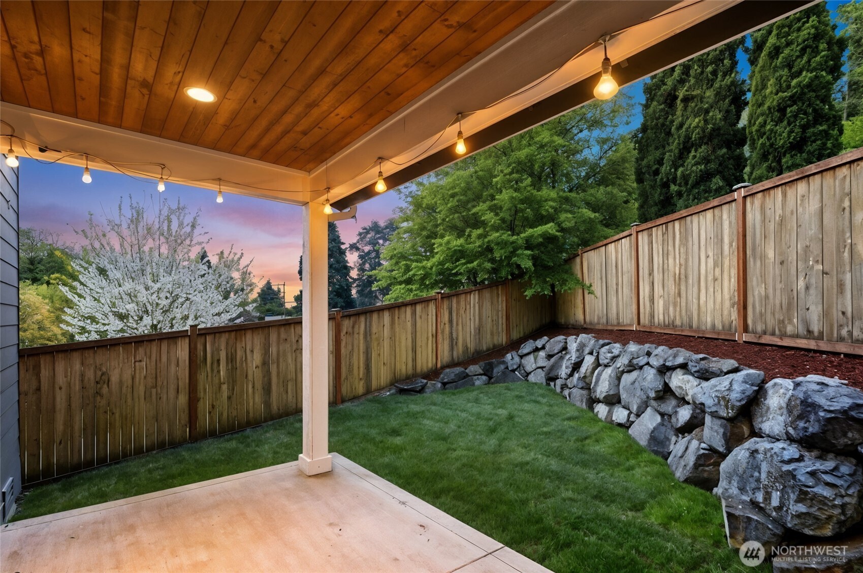 16431 Sylvester Road Southwest Burien, WA 98166 - Photo 30 of 32