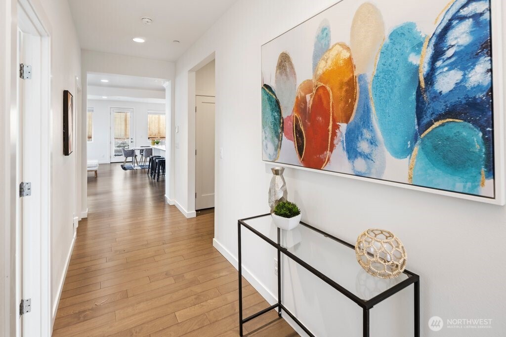 16431 Sylvester Road Southwest Burien, WA 98166 - Photo 4 of 32