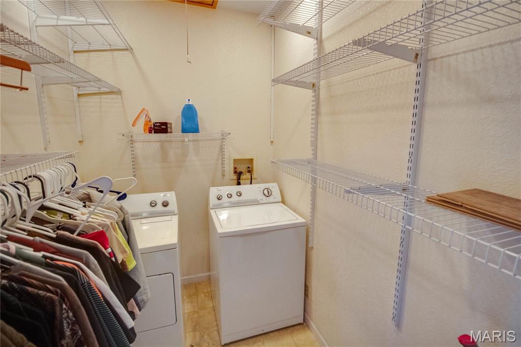 701 East Chestnut Street Gillespie, IL 62033 - Photo 20 of 41