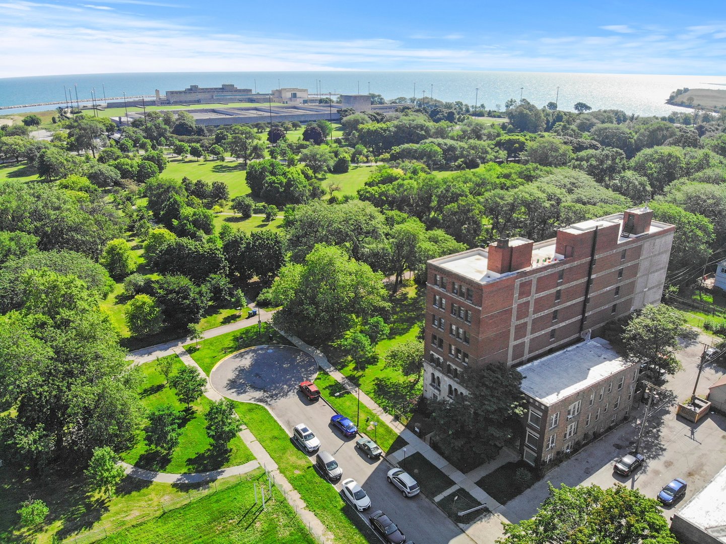 3017 East 78th Street, Unit 2B Chicago, IL 60649 - Photo 2 of 20 an aerial view of a house with a garden