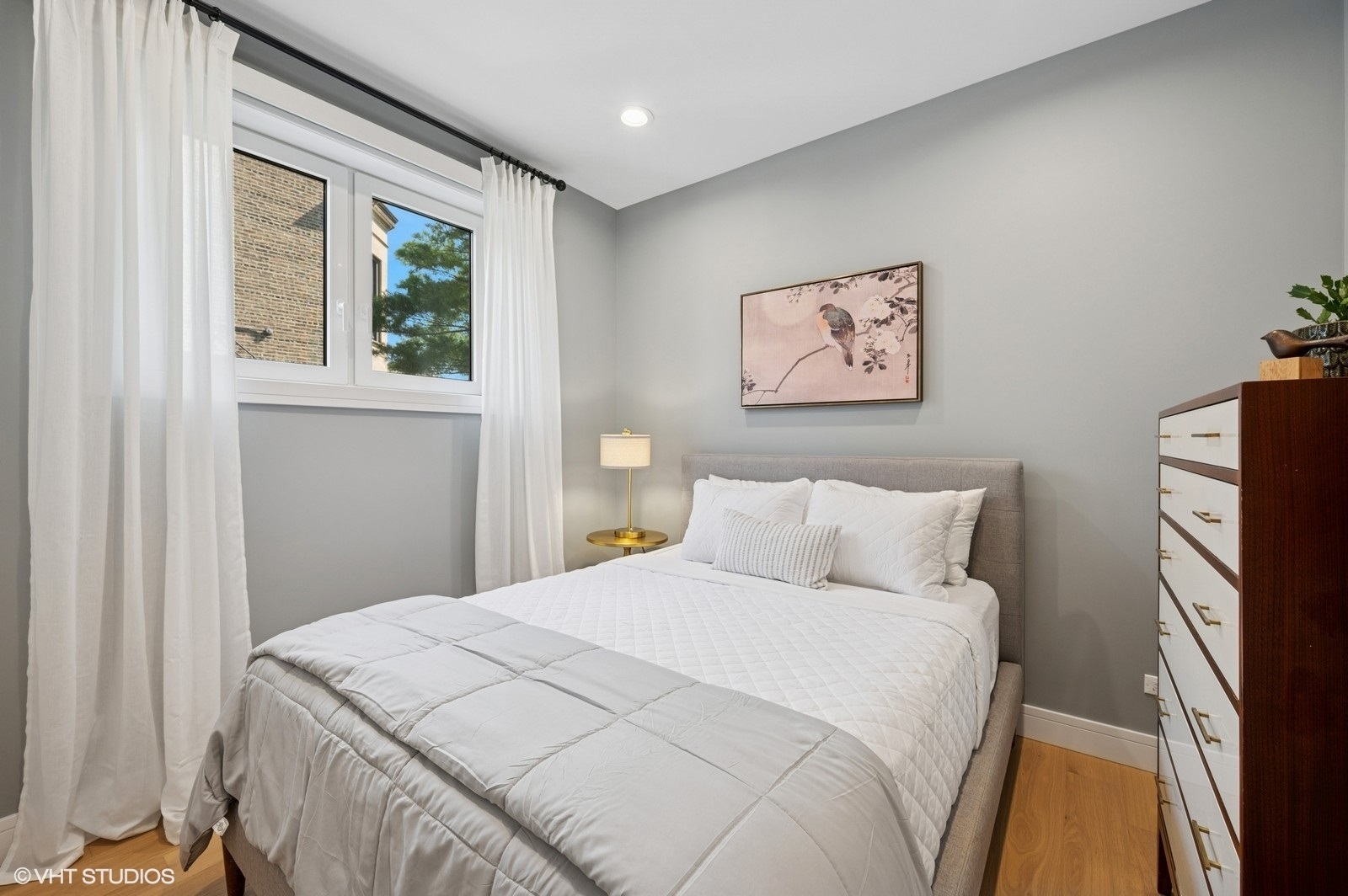 4932 North Kenmore Avenue, Unit 2N Chicago, IL 60640 - Photo 14 of 20