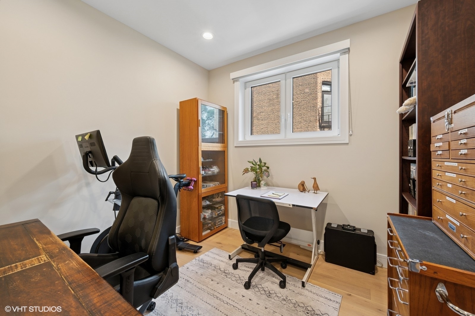 4932 North Kenmore Avenue, Unit 2N Chicago, IL 60640 - Photo 16 of 20