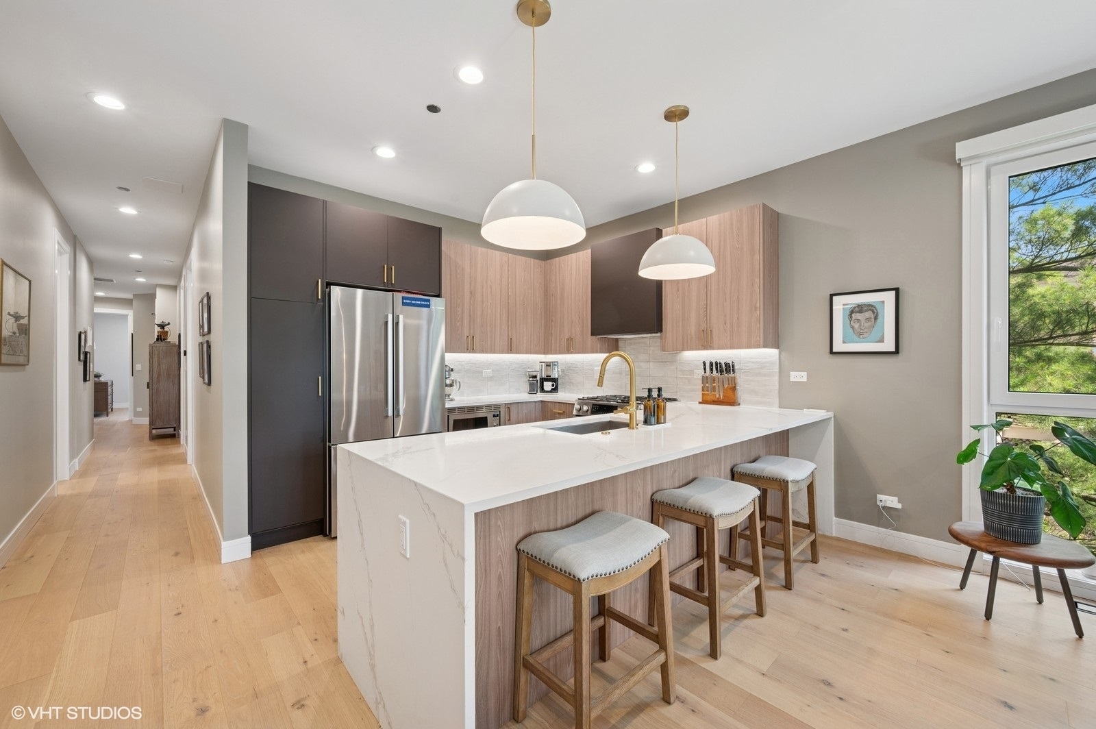 4932 North Kenmore Avenue, Unit 2N Chicago, IL 60640 - Photo 3 of 20