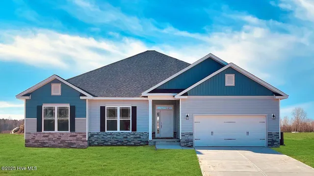 $389,300 | 212 Poker House Road, Grimesland, NC 27837