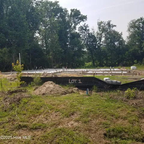 $389,300 | 212 Poker House Road, Grimesland, NC 27837