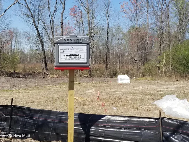 $389,300 | 212 Poker House Road, Grimesland, NC 27837