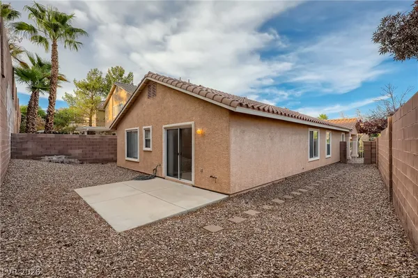 $1,902 | 11149 Rose Reflet Place, Las Vegas, NV 89144