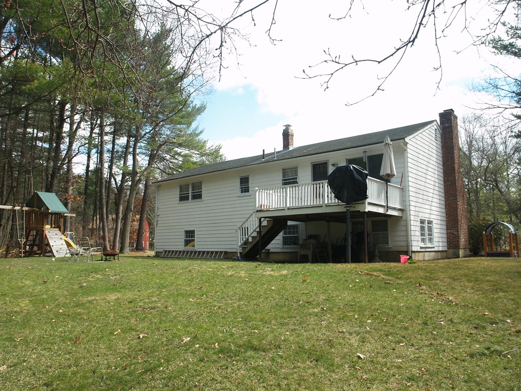 9 Wagontrail Road Chelmsford, MA 01824 - Photo 15 of 17 Gallery Image 15