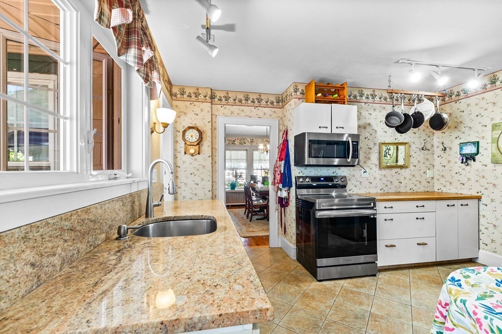 25 Briarfield Road Milton, MA 02186 - Photo 16 of 41 Gallery Image 16