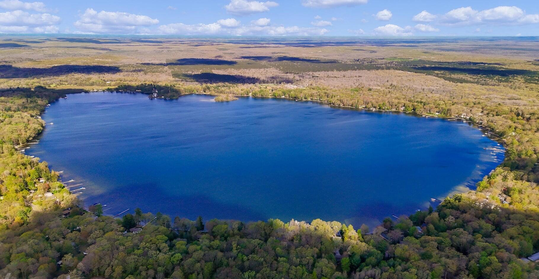 1640 West Bartlett Road Baldwin, MI 49304 - Photo 31 of 33 wolf lake aerial