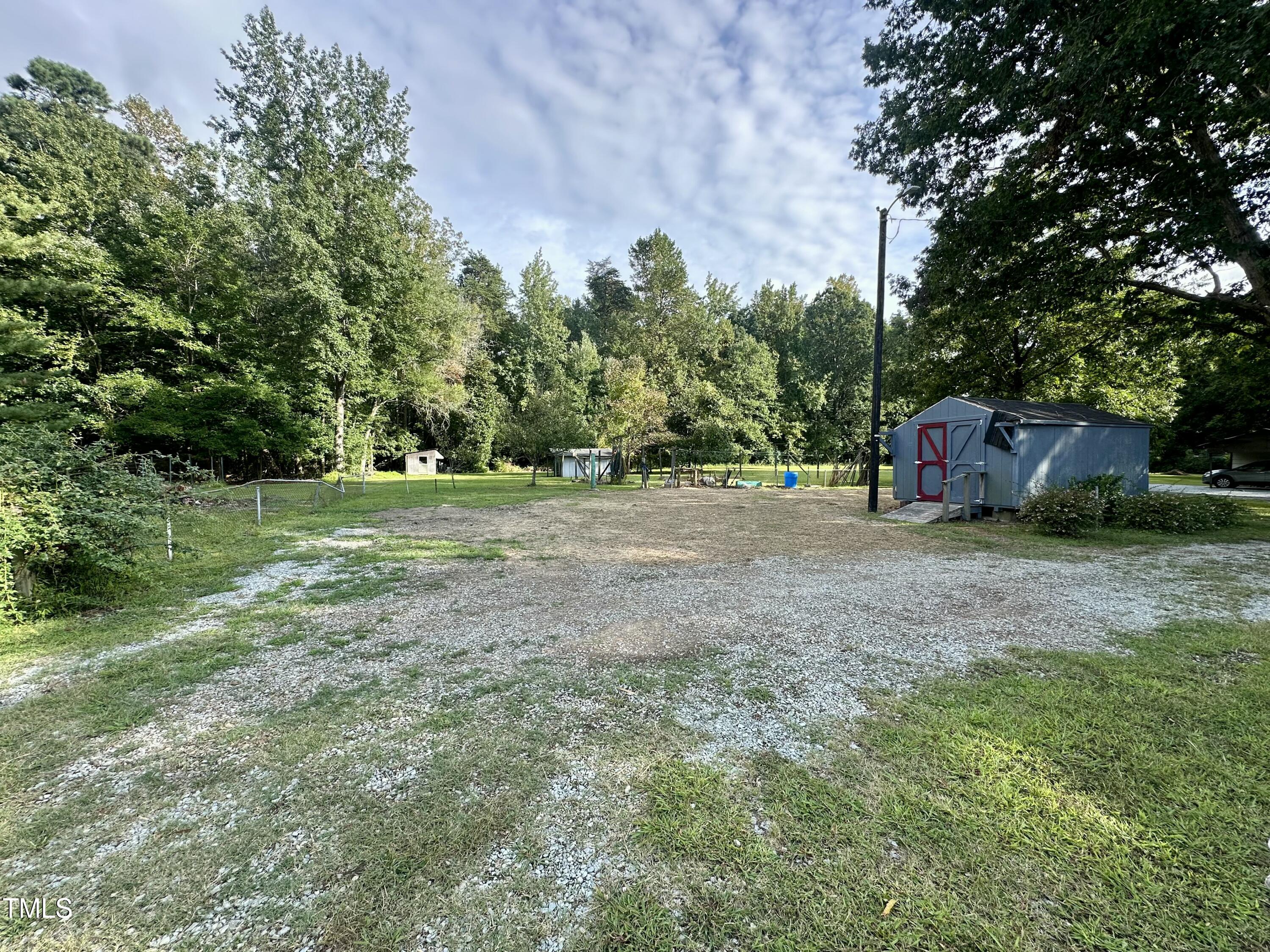 814 Frank Street Roxboro, NC 27573 - Photo 13 of 13 IMG_2304
