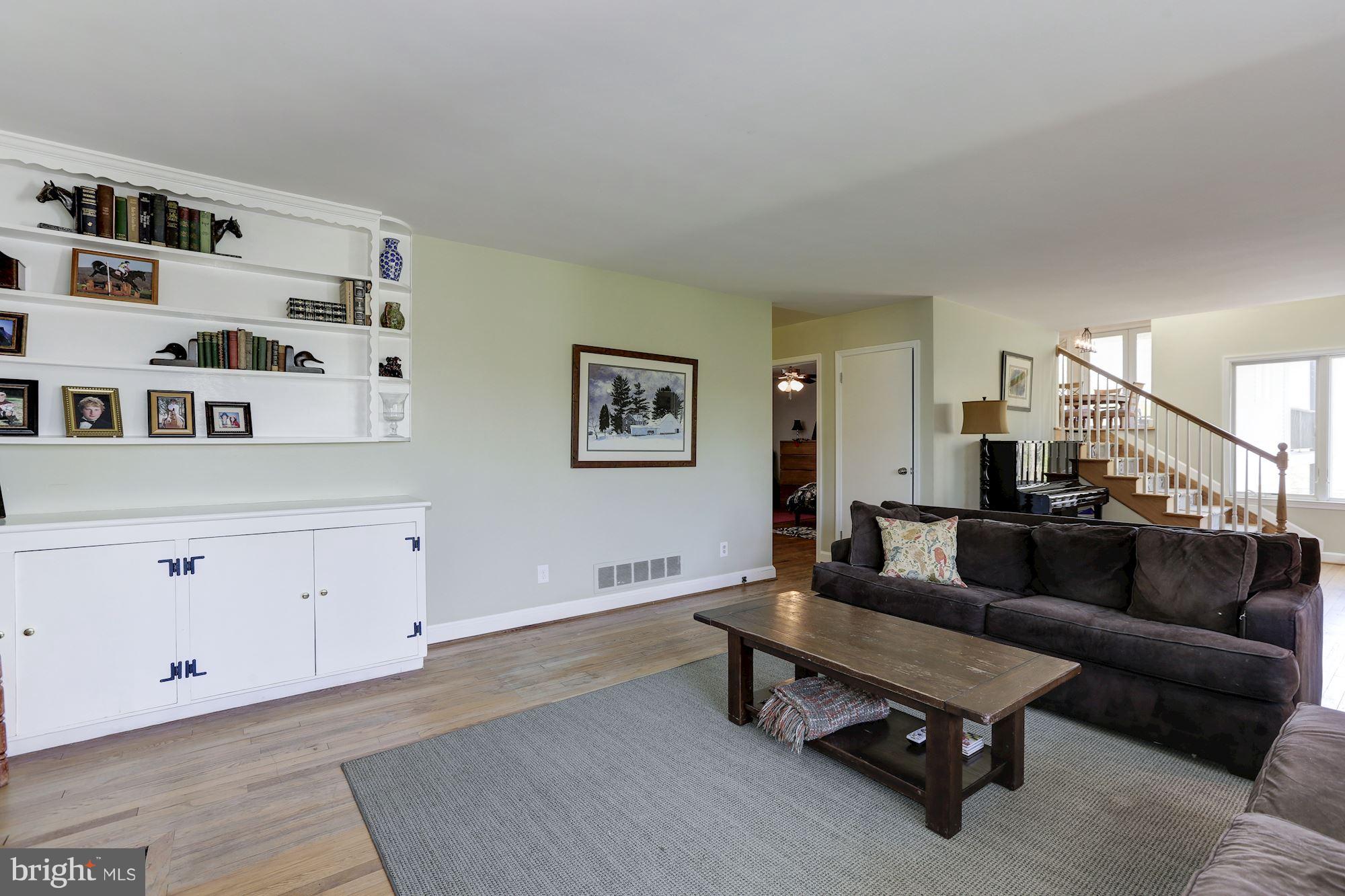 222 South River Clubhouse Road Edgewater, MD 21037 - Photo 21 of 30 Family Room with built-ins.