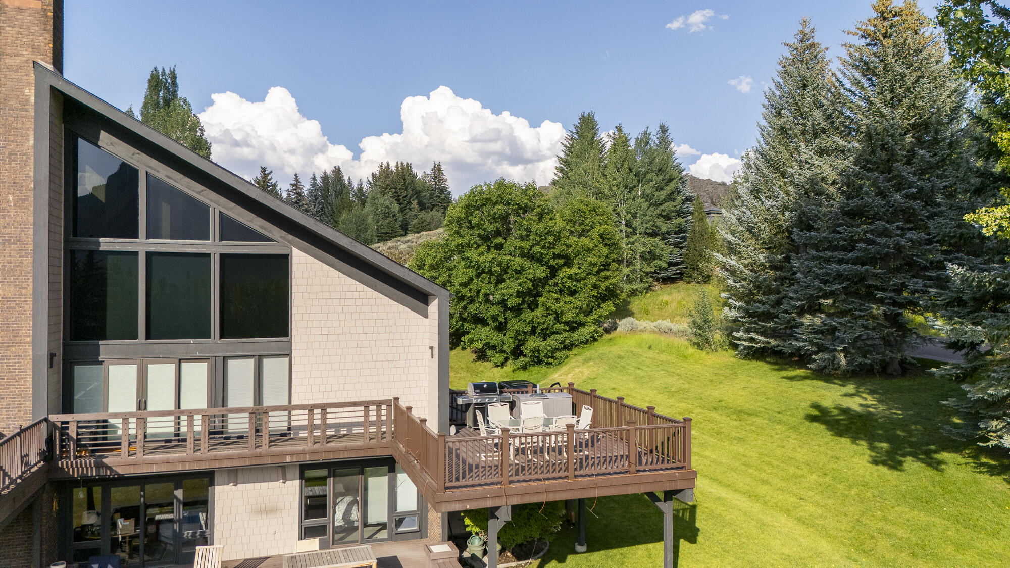 127 Saddle Road, Unit C23 Ketchum, ID 83340 - Photo 31 of 37 Privacy on all sides