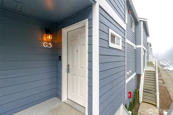$317,950 | 3939 10th Street Southeast, Unit G3, Puyallup, WA 98374