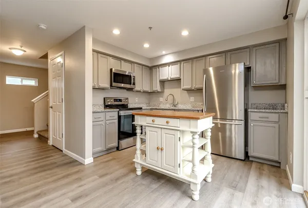 $317,950 | 3939 10th Street Southeast, Unit G3, Puyallup, WA 98374