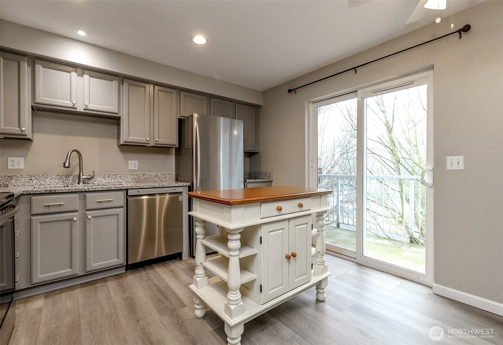 3939 10th Street Southeast, Unit G3 Puyallup, WA 98374 - Photo 10 of 25