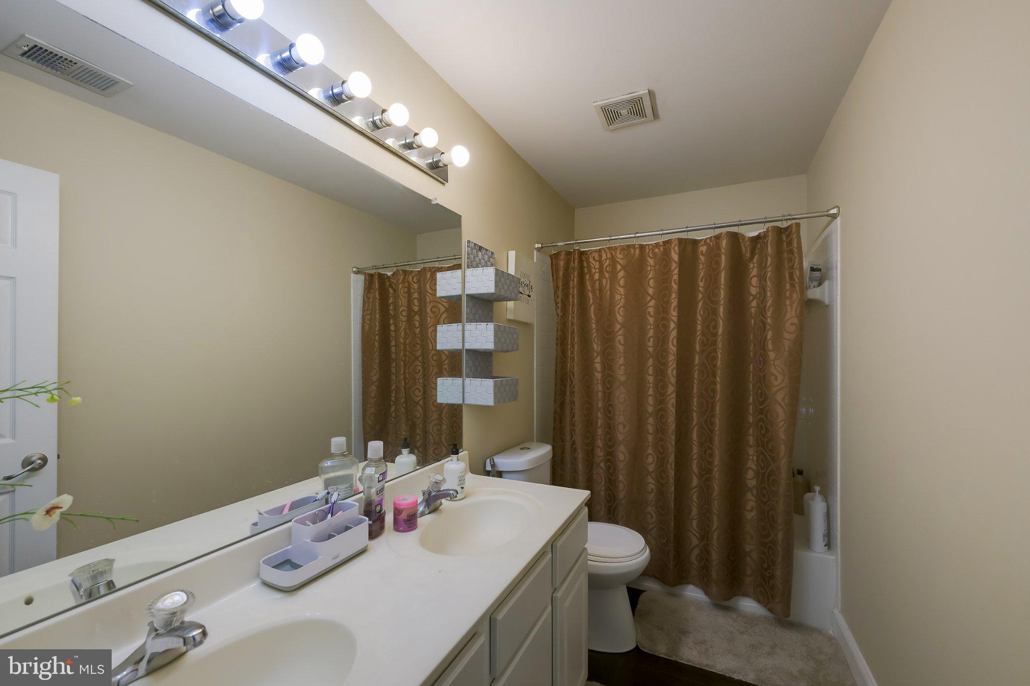 601 Crossover Court Frederick, MD 21703 - Photo 48 of 55 Modern bathroom with elegant finishes.