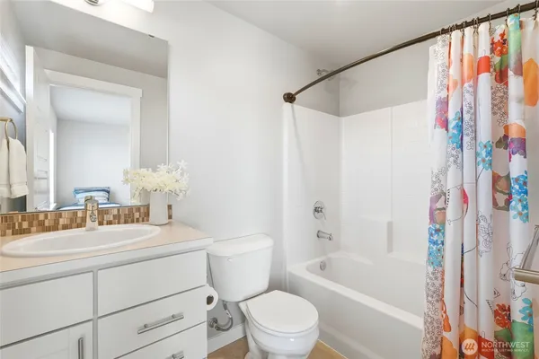 $628,800 | 14913 48th Avenue West, Unit N2, Edmonds, WA 98026