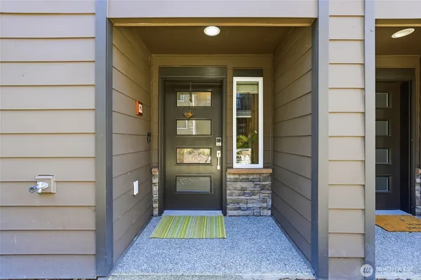 $628,800 | 14913 48th Avenue West, Unit N2, Edmonds, WA 98026