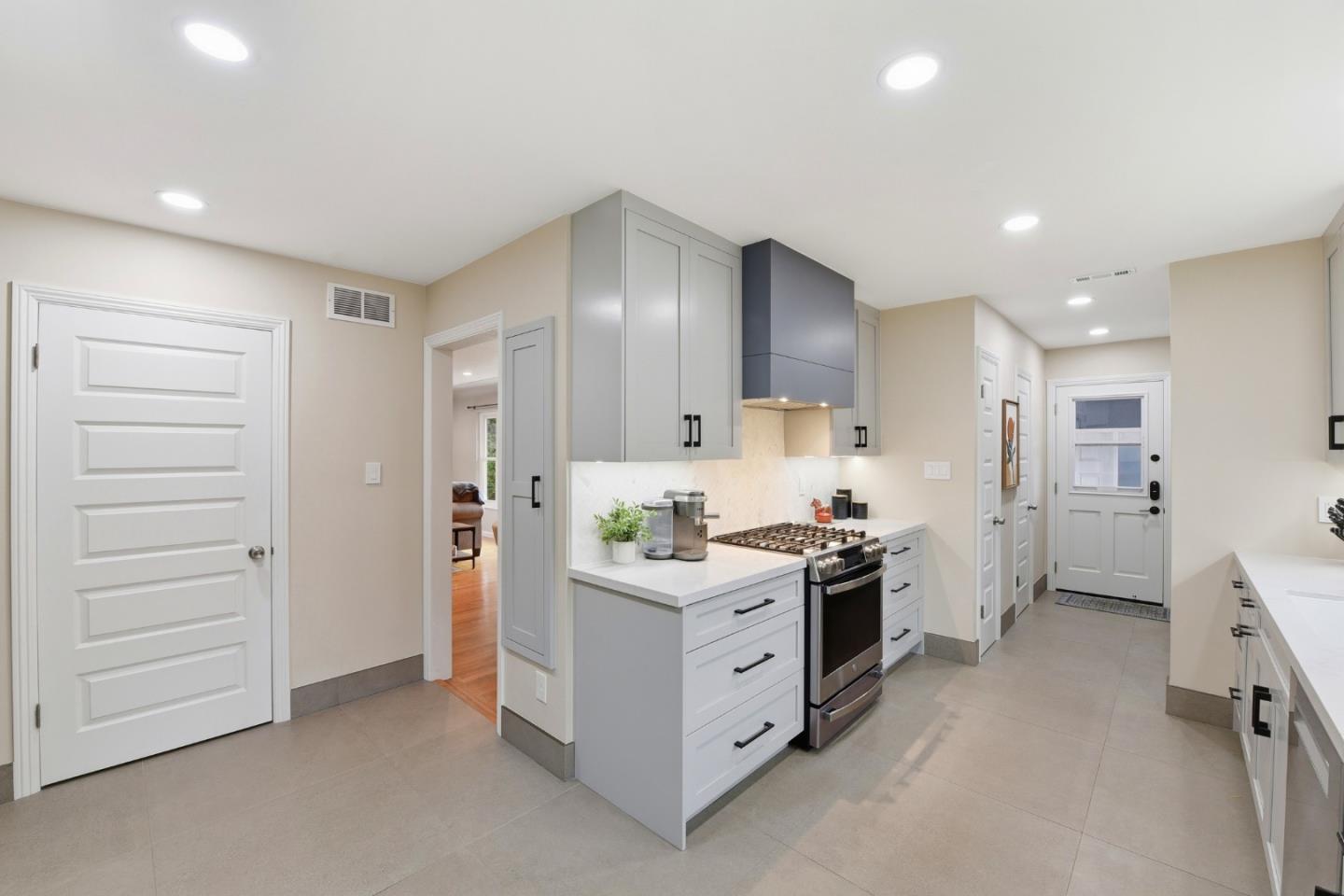 944 Malone Road San Jose, CA 95125 - Photo 12 of 71