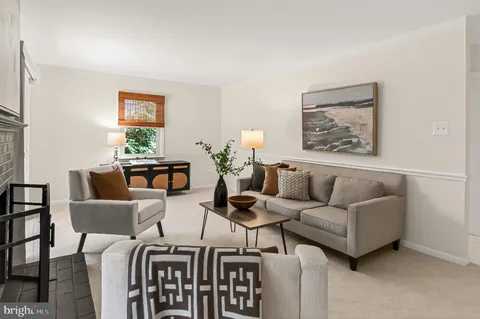 $674,900 | 754 Barbaralynn Place, Herndon, VA 20170