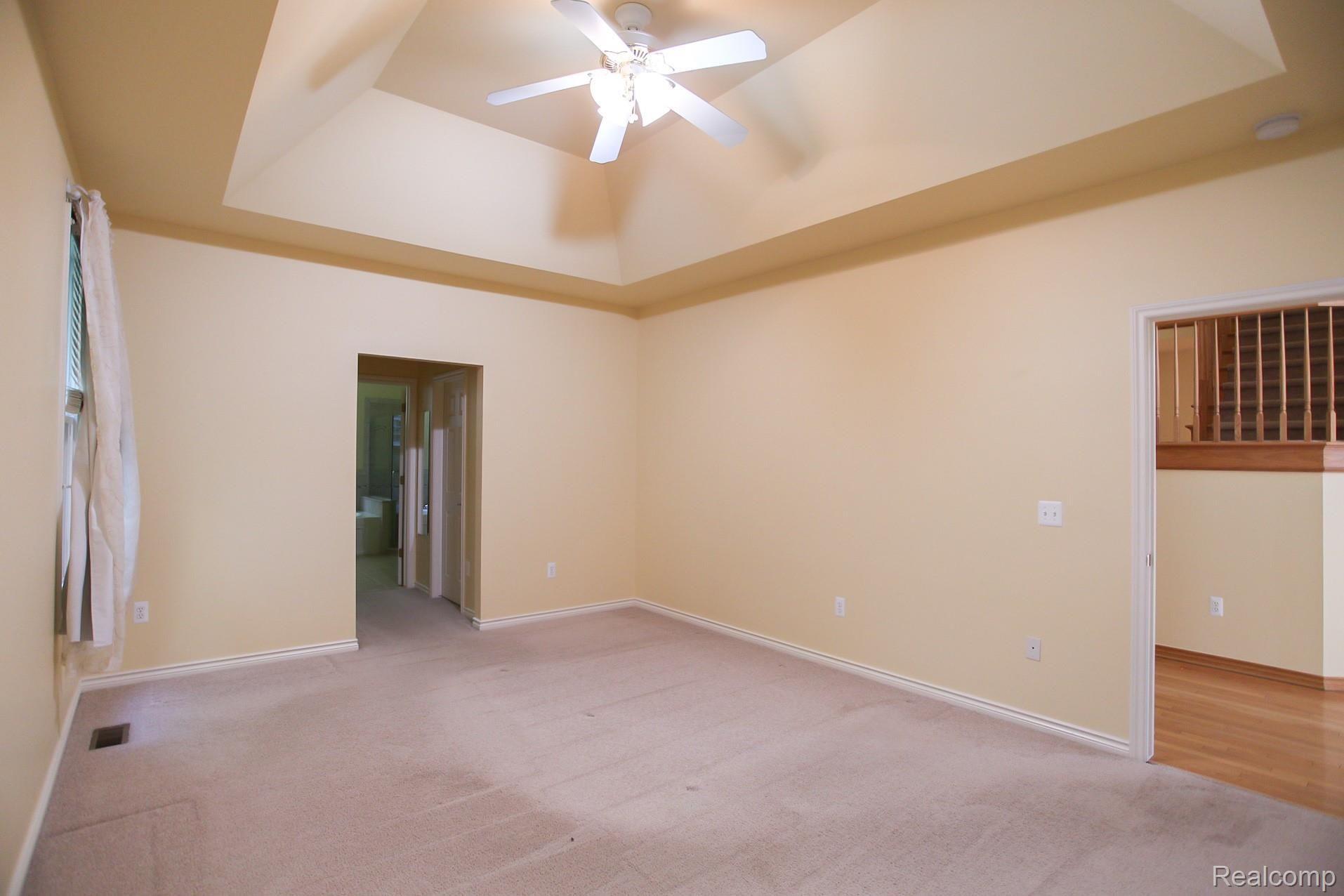 1241 Bloomer Road Rochester, MI 48307 - Photo 32 of 39 IMG_0712.JPG