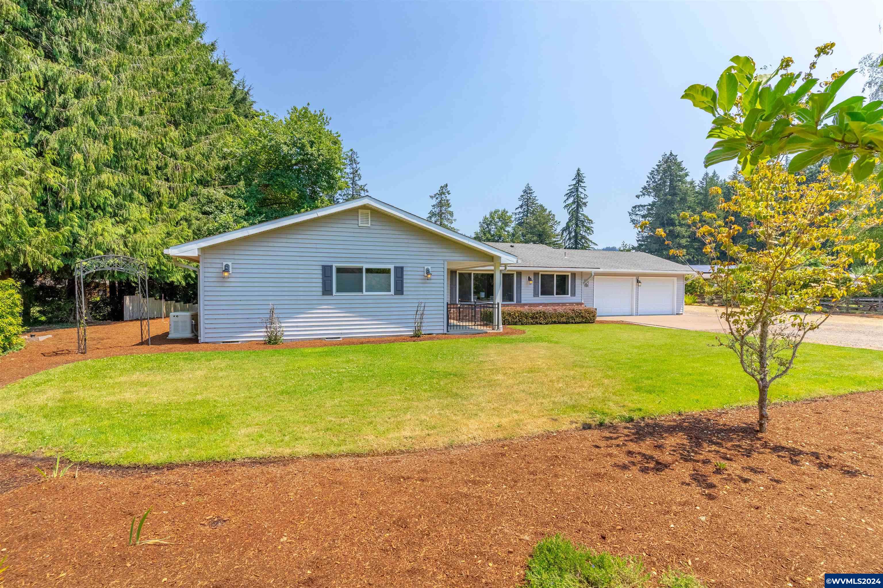30525 Santiam River Road Lebanon, OR 97355 - Photo 3 of 41 Gallery Image 3
