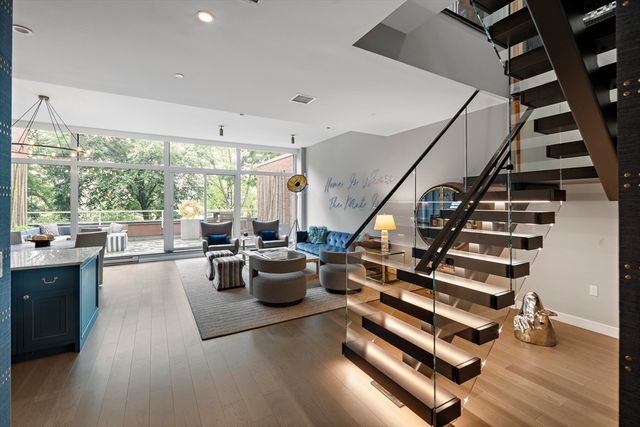 $5,950,000 | 975 Memorial Drive, Unit 211, Cambridge, MA 02138