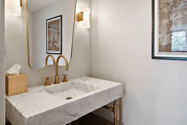 $5,950,000 | 975 Memorial Drive, Unit 211, Cambridge, MA 02138