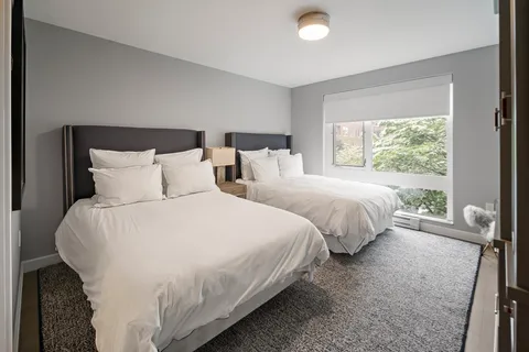 $5,950,000 | 975 Memorial Drive, Unit 211, Cambridge, MA 02138