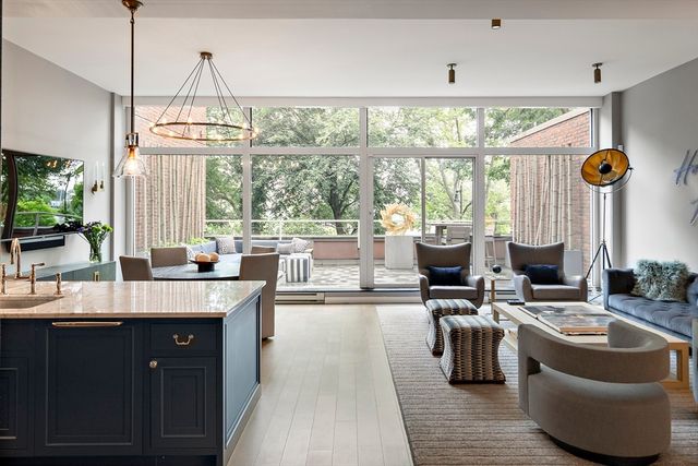 $5,950,000 | 975 Memorial Drive, Unit 211, Cambridge, MA 02138