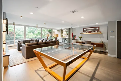 $5,950,000 | 975 Memorial Drive, Unit 211, Cambridge, MA 02138
