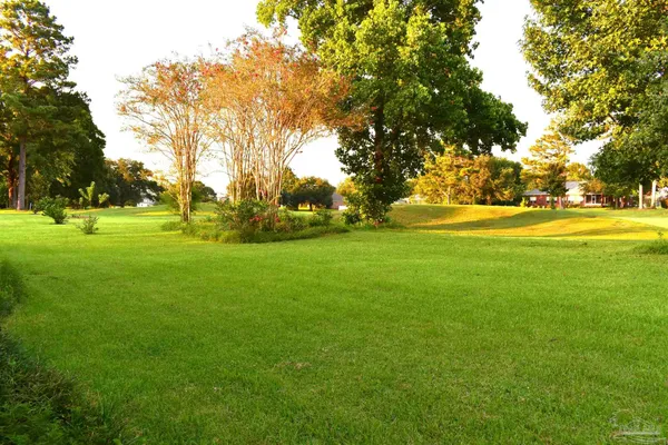 $670,000 | 5542 Oakmont Drive, Pace, FL 32571