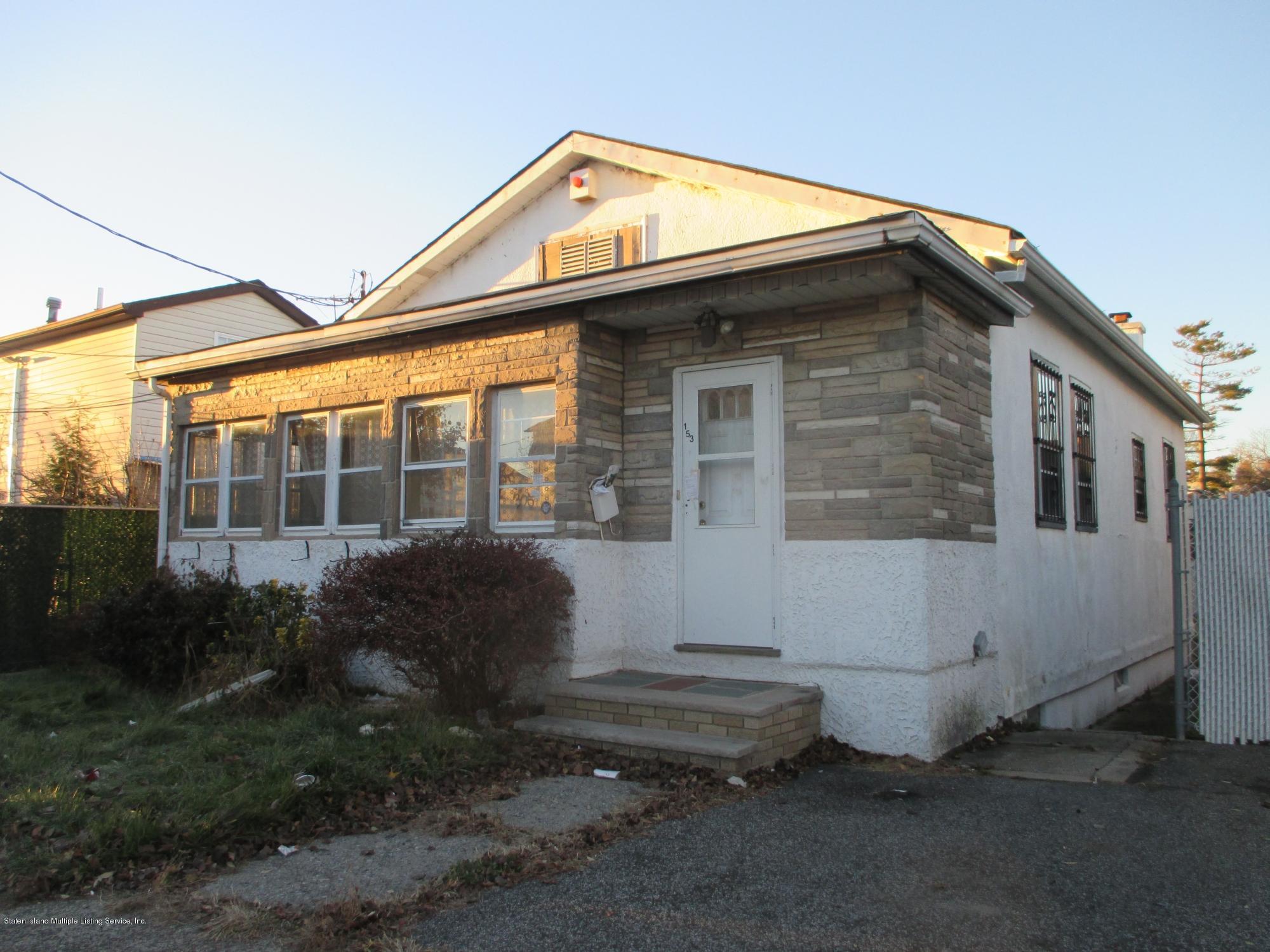 153 Robin Road Staten Island, NY 10305 - Photo 1 of 8 IMG_6627