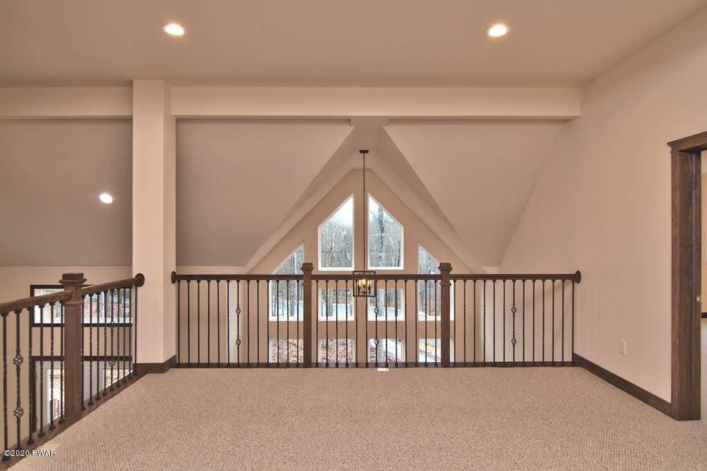 269 West Lakeview Road Lackawaxen, PA 18435 - Photo 25 of 88