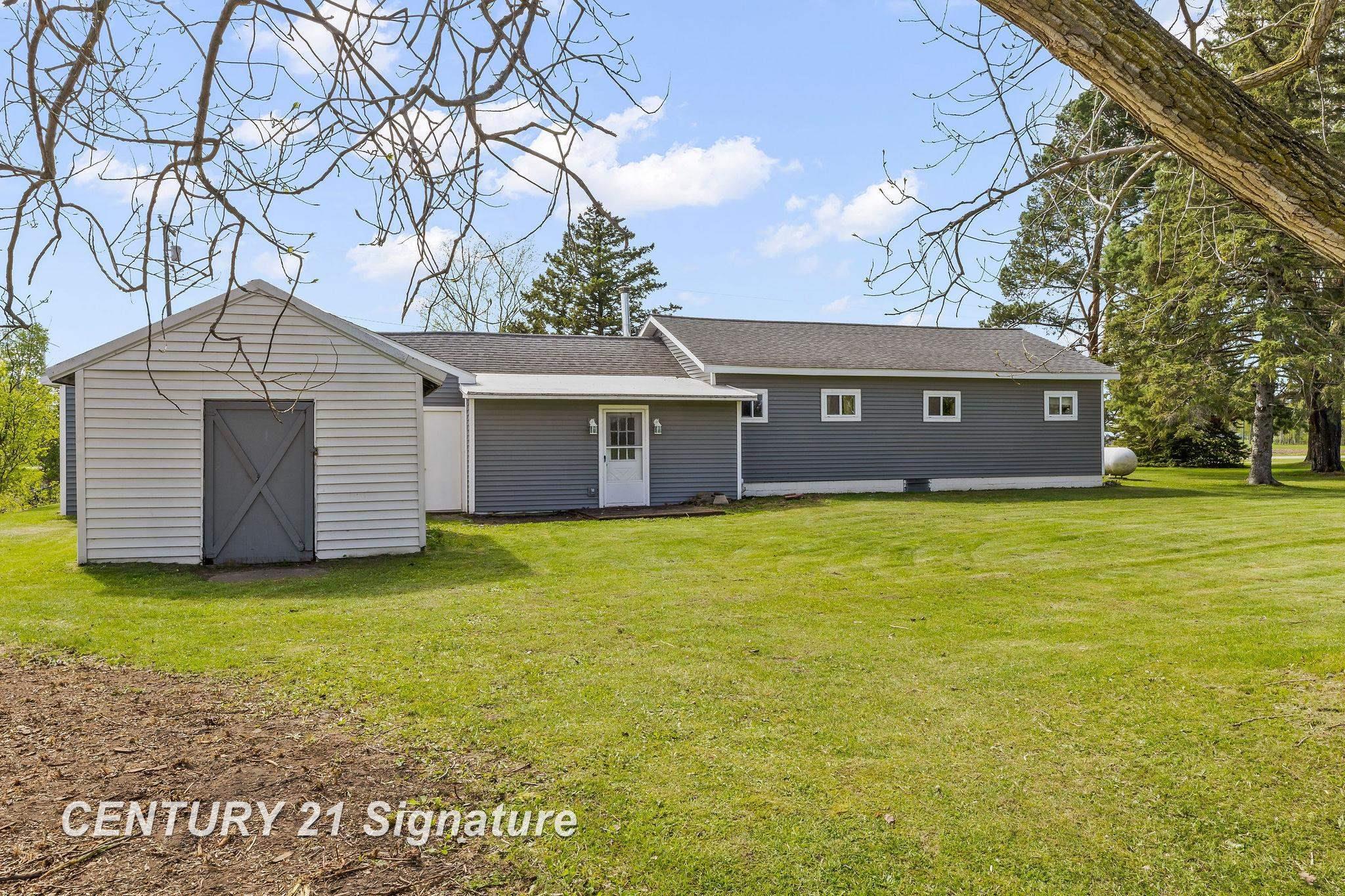 1005 South Meridian Road Merrill, MI 48637 - Photo 26 of 36