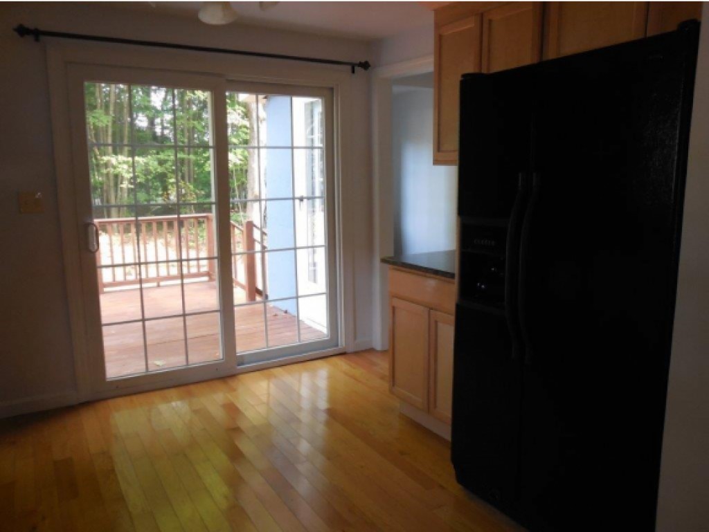 34 Ridgeway Avenue Sanford, ME 04073 - Photo 4 of 25 Gallery Image 4
