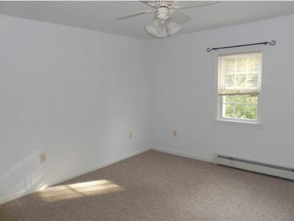 34 Ridgeway Avenue Sanford, ME 04073 - Photo 8 of 25 Gallery Image 8