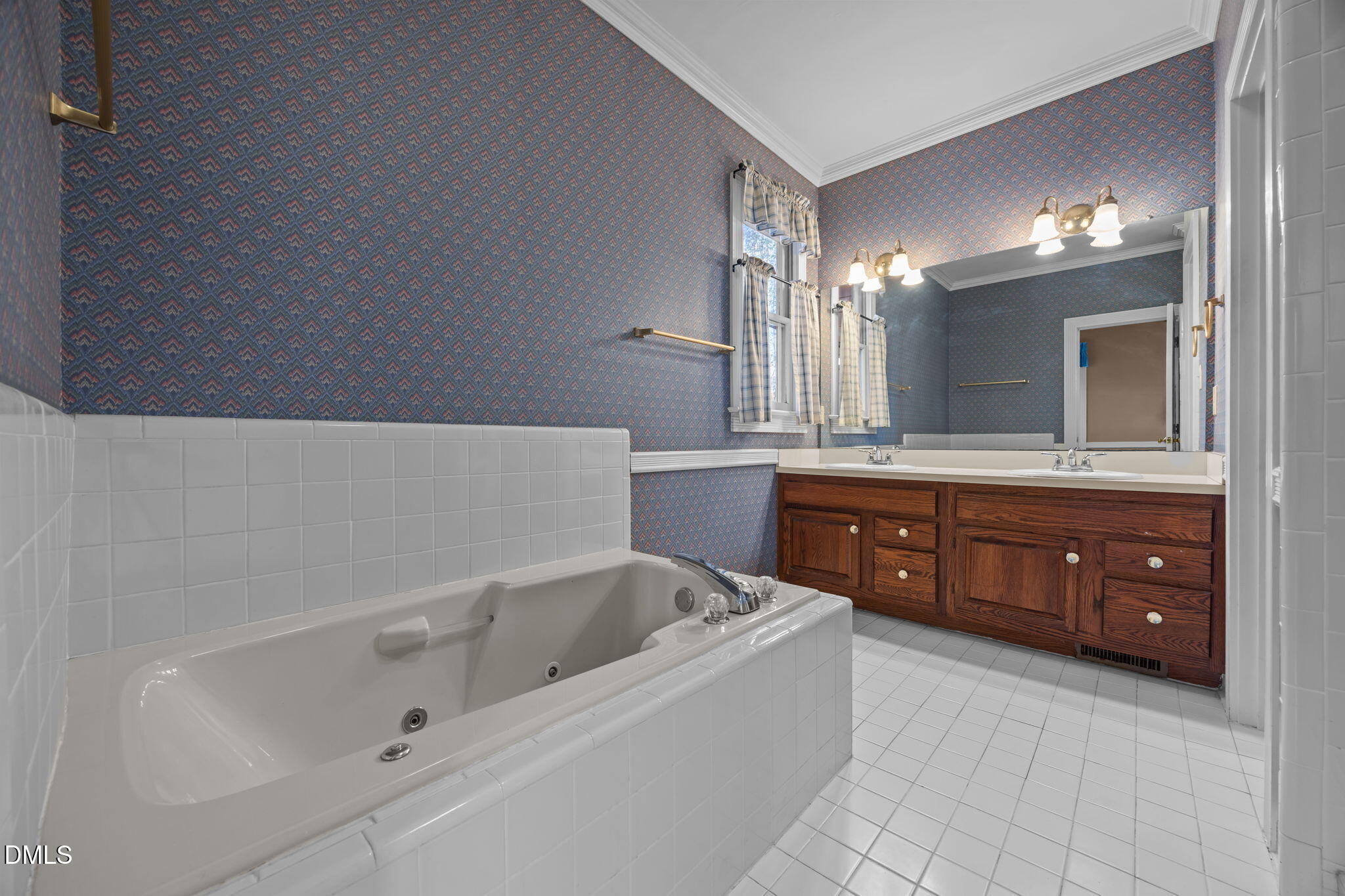 617 Polk Street Raleigh, NC 27604 - Photo 14 of 47 14-web-or-mls-IMG_0614