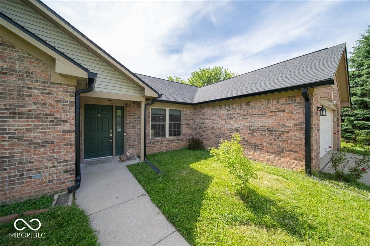 1662 Acorn Road Franklin, IN 46131 - Photo 4 of 26