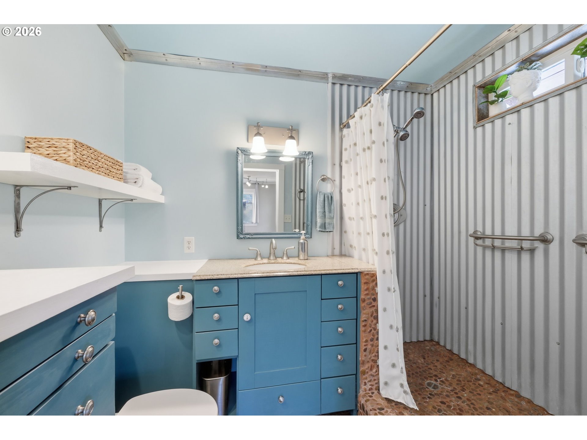 835 Ash Avenue Cottage Grove, OR 97424 - Photo 27 of 47 Bathroom