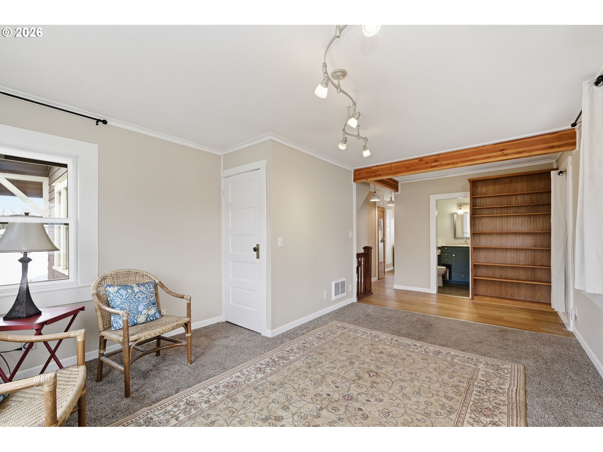 835 Ash Avenue Cottage Grove, OR 97424 - Photo 28 of 47 Family Room