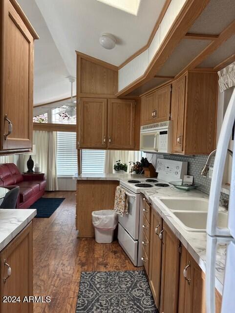 17200 West Bell Road, Unit 428 Surprise, AZ 85374 - Photo 8 of 17 KITCHEN - LIVING ROOM