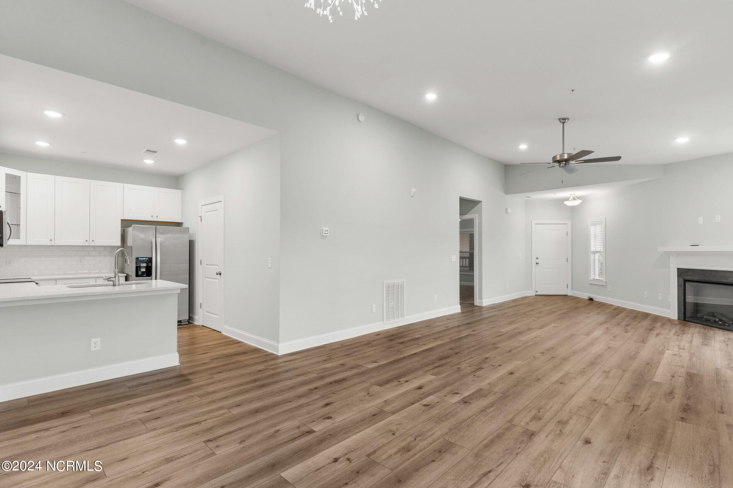 4203 River Road, Unit 201 Wilmington, NC 28412 - Photo 12 of 38 12_4203riverrd_201_00011
