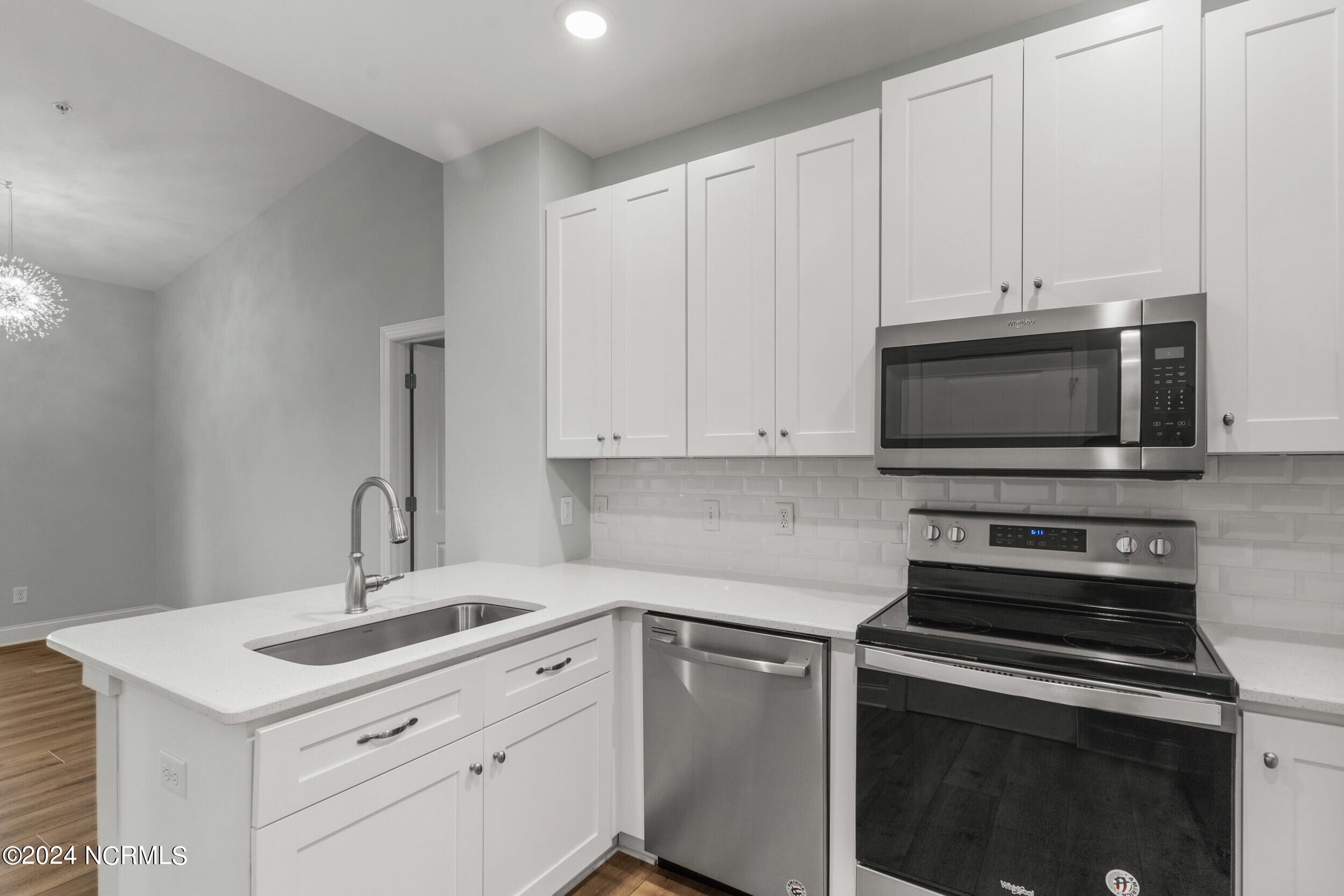 4203 River Road, Unit 201 Wilmington, NC 28412 - Photo 15 of 38 15_4203riverrd_201_00014