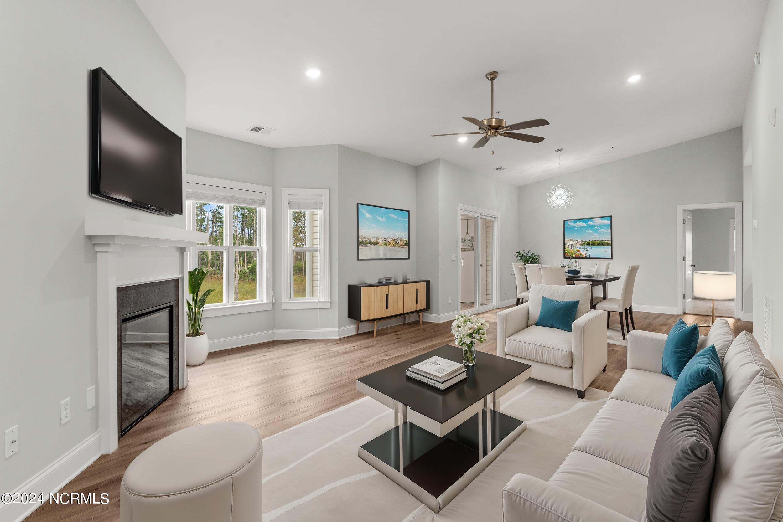 4203 River Road, Unit 201 Wilmington, NC 28412 - Photo 7 of 38 6_4203riverrd_201_vs