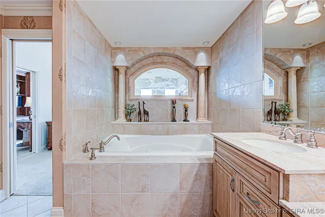 $625,000 | 1 Riverpointe Plaza, Unit 1112, Jeffersonville, IN 47130